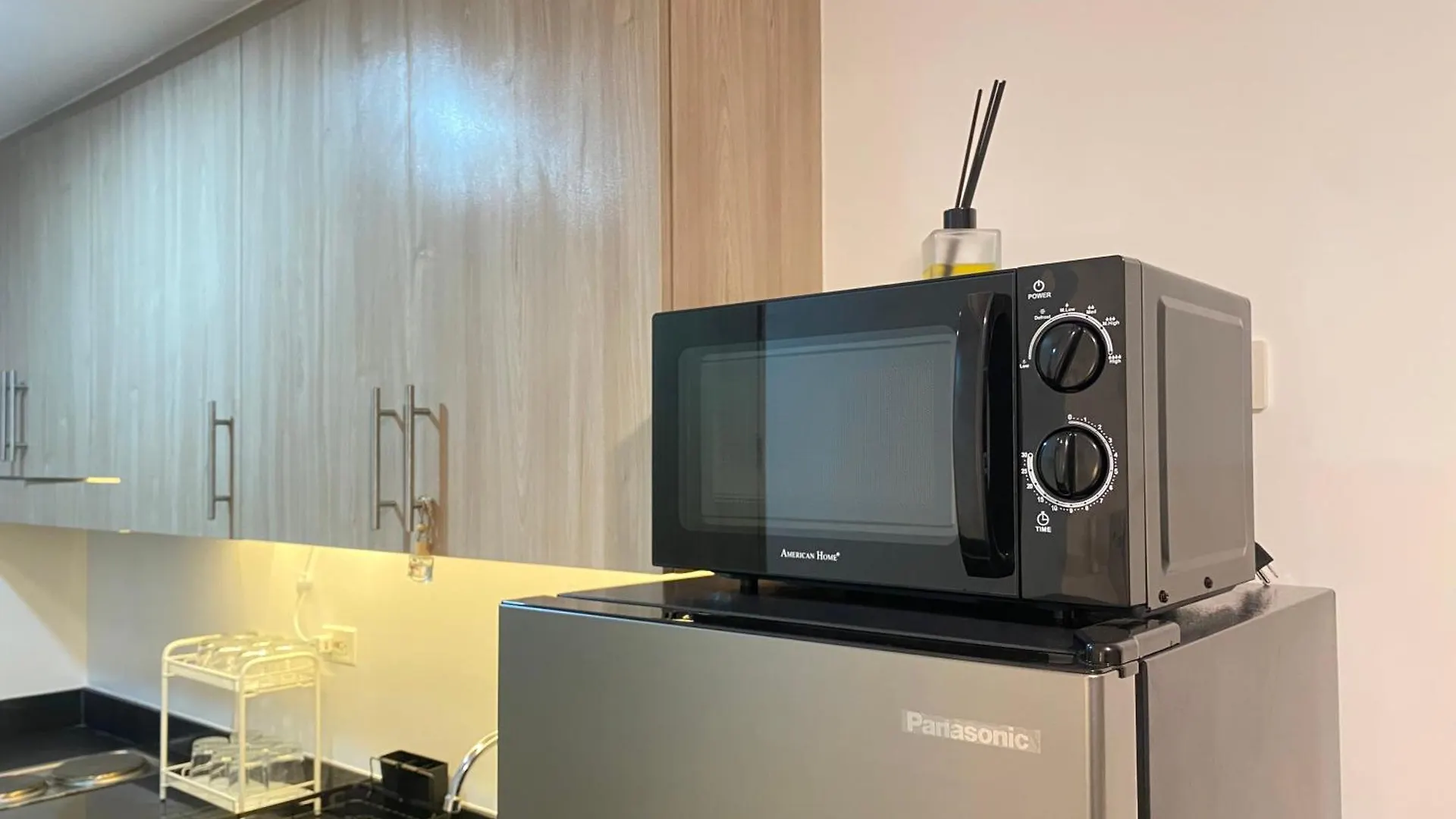 Cozy 1 Bedroom By Ore Staycation - Shore Residences Manila 0*,  Philippines